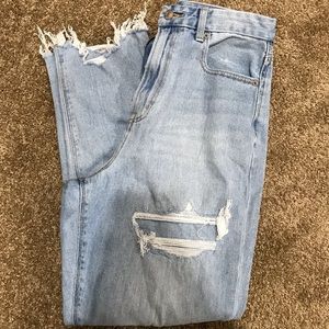 American Eagle Curvy Mom Jeans